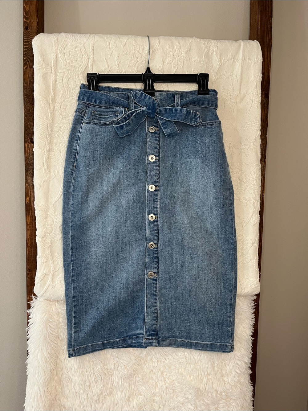 Denim & Co. Button-Front Tie-Waist Midi Skirt - Medium Wash